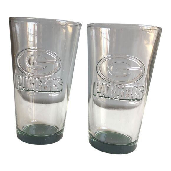 Two Green Bay Packers 16 ounce Pint Glasses 3D Logo Game Day Essential - Picture 1 of 14